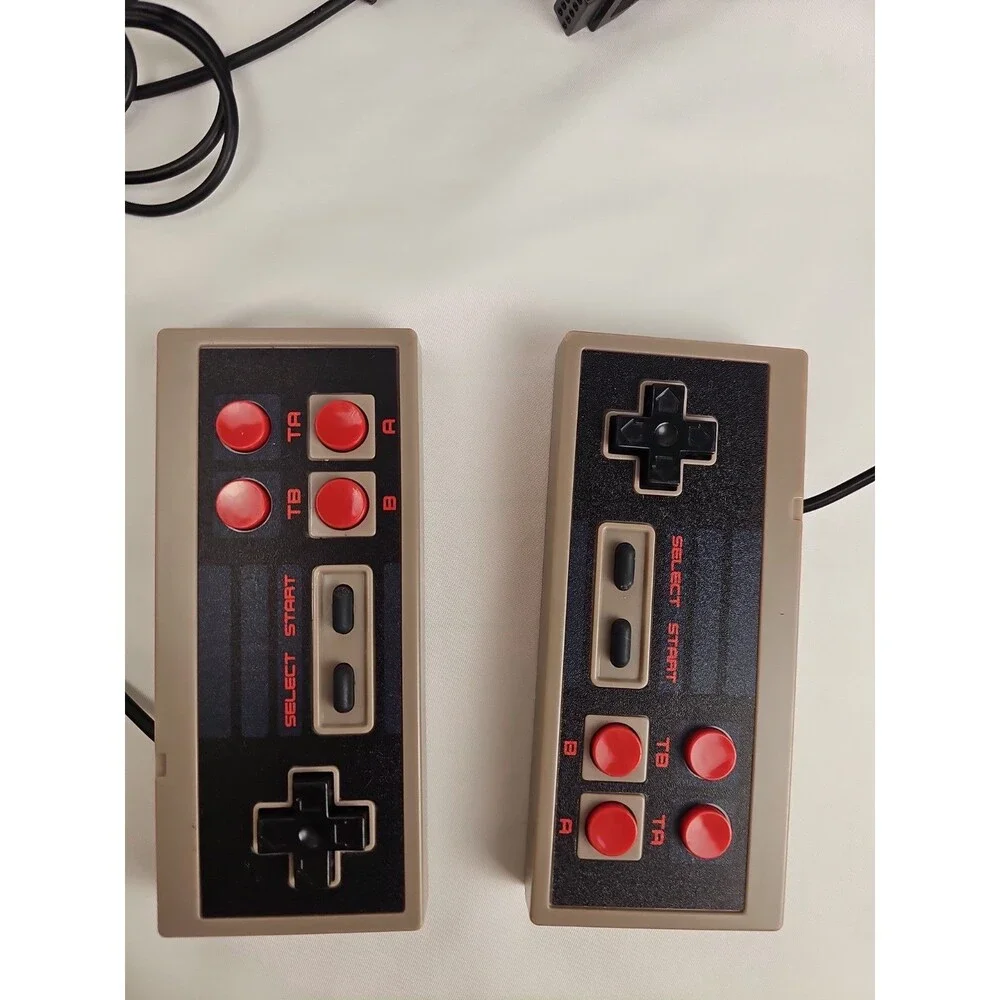 Mini Retro TV Game Console Classic 620 Games Built-in W/ 2 Controller Kid Gift